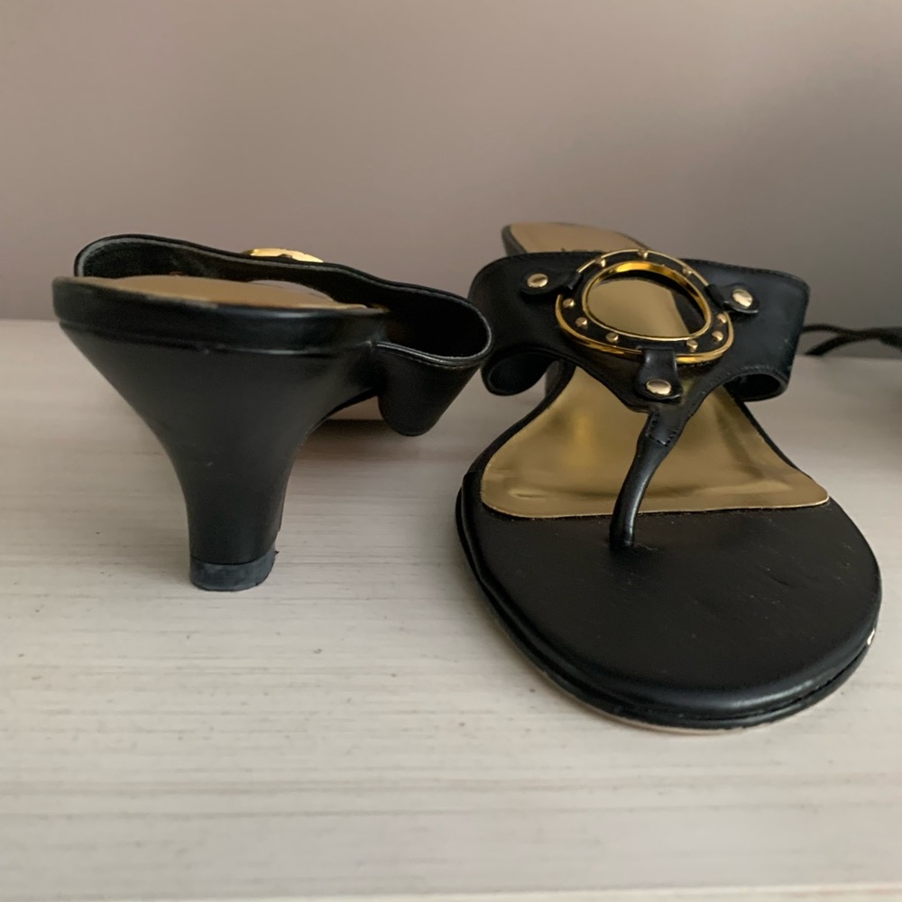Sandals - Picture 2 of 5